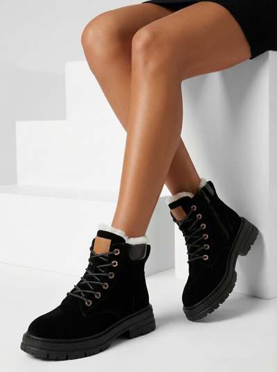 Royalfashion Жіночі утеплені черевики-трапери чорного кольору Radoras