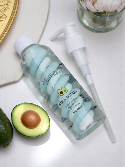 Feuchtigkeitsspendende und glättende Körperlotion mit Avocado