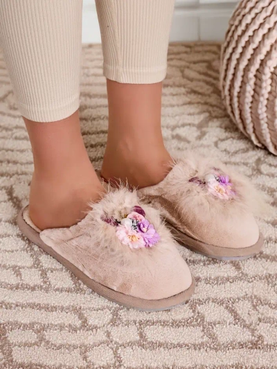 Royalfashion Жіночі хутряні капці з квітами Ederra