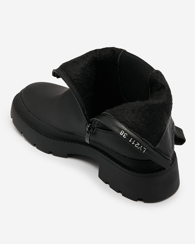 Royalfashion Schwarze matte Damenstiefel Tavebra mit flachem Absatz