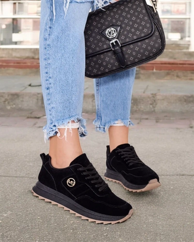 Жіночі кросівки Royalfashion Borumo