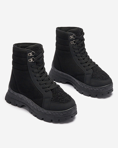 OUTLET Жіночі утеплені черевики-трапери чорного кольору Wosser- Footwear