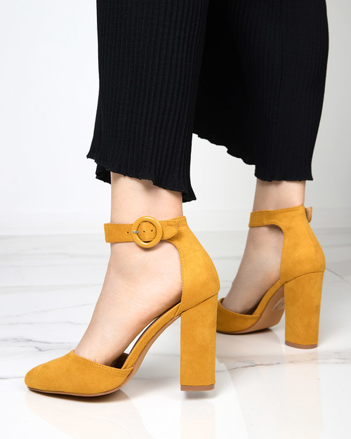 OUTLET Гірчичні жіночі босоніжки на пост Nastio - Взуття