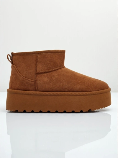 Kurze Damenstiefel a'la Schneestiefel Vespera
