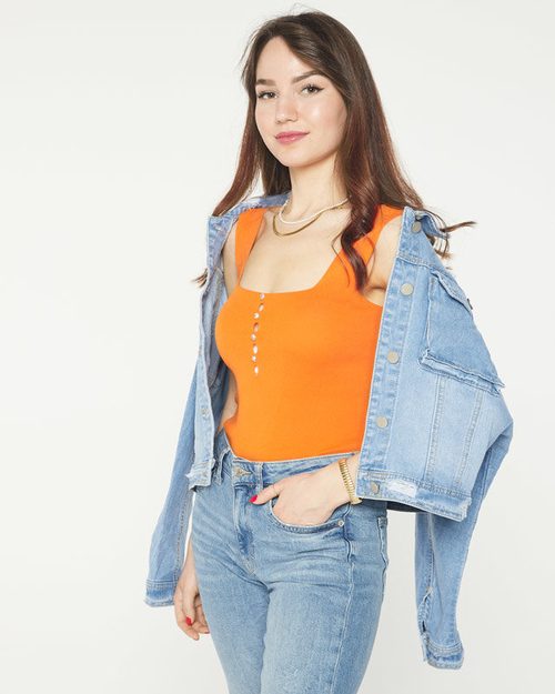 Помаранчевий топ з цирконами