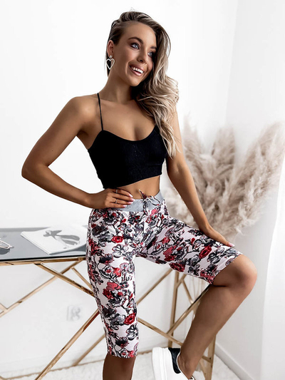 Damen 3/4 Shorts in weißer Farbe und Blumen PLUS SIZE - Kleidung