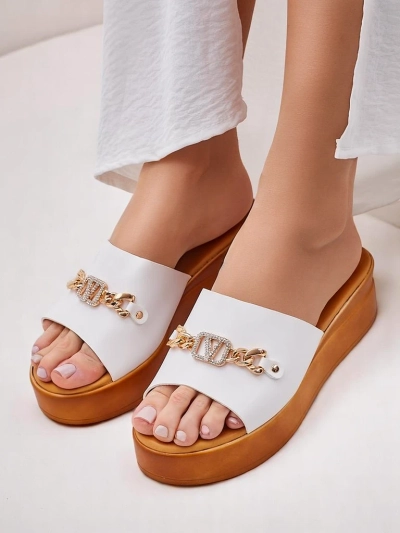 Royalfashion Damensandalen mit Keilabsatz Dalimma