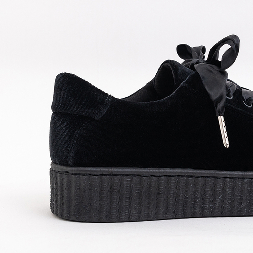 Чорні жіночі велюрові кеди на платформі Itoda