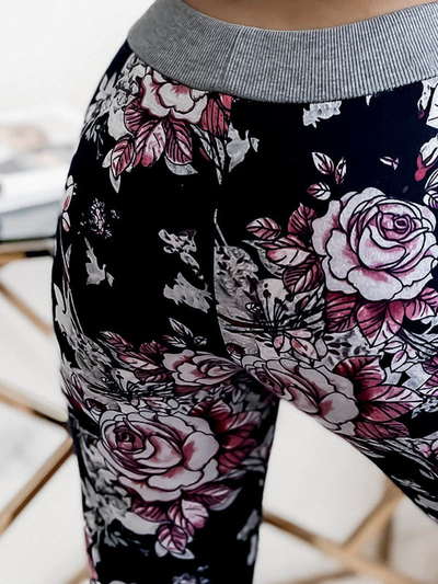 Damen 3/4 Shorts mit Blumenmuster in marineblau und rosa PLUS SIZE - Kleidung