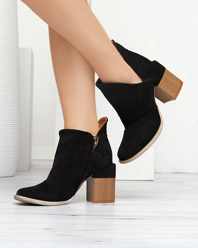 Damenstiefel mit Cut-Outs in Schwarz Plinara - Schuhe