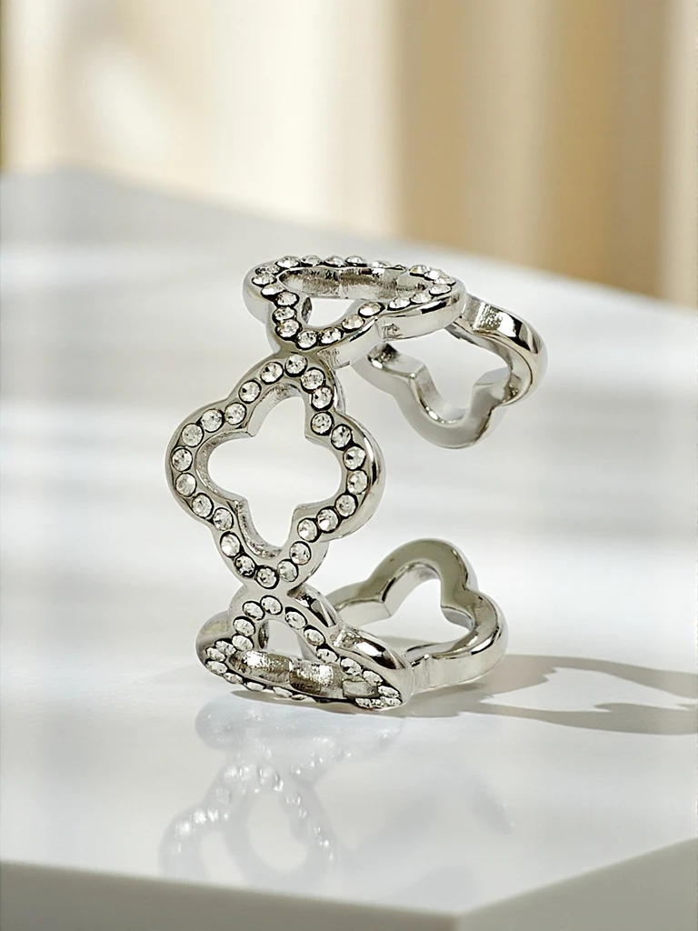 Ariadne Silverita Armband mit Kristallen – Silber, geometrisches Glamour-Muster