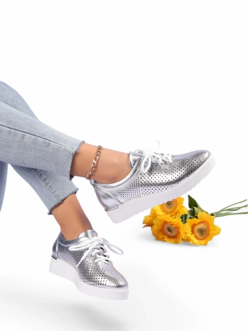 Royalfashion Жіночі перфоровані черевики Gofielle