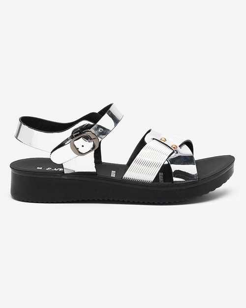 Сріблясті лаковані босоніжки Pulqo