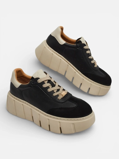 Sportliche Damen-Sneakers aus Naturleder Taures