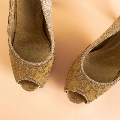 OUTLET Gold Damen Brokat Pumps mit Zirkonia Vida - Schuhe