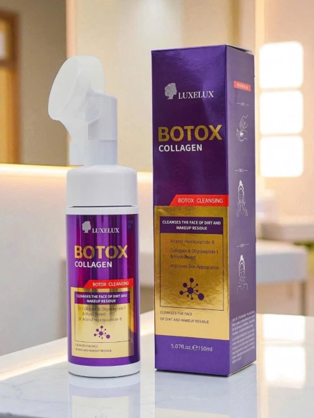 Reinigender und feuchtigkeitsspendender Gesichtsschaum mit Kollagen und Bürste