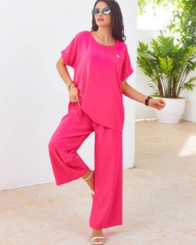 Royalfashion Damen Set mit kurzen Ärmeln, dekorativer Blume und weiten Hosen