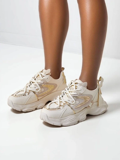 Royalfashion жіночі спортивні кросівки на товстій підошві Quua