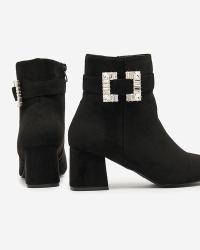 Royalfashion Schwarze Damenstiefel mit niedrigem Stöckelabsatz Masemart