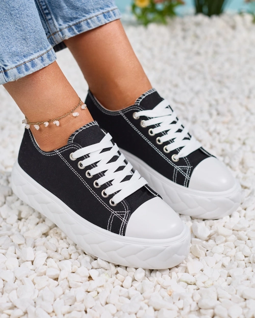 Royalfashion Чорні жіночі кеди на платформі Merija