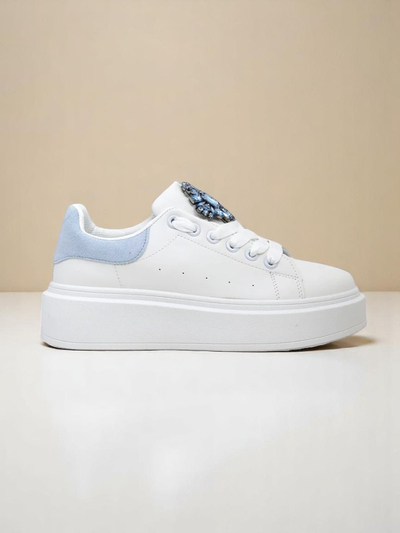 Aurelia Bianco – Weiße Damen-Plateau-Sneakers mit Glamour-Verzierung