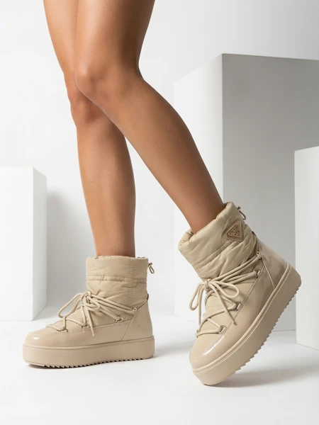 Royalfashion Damen-Schlupfstiefel a'la Schneestiefel in Hellbraun Vevnose