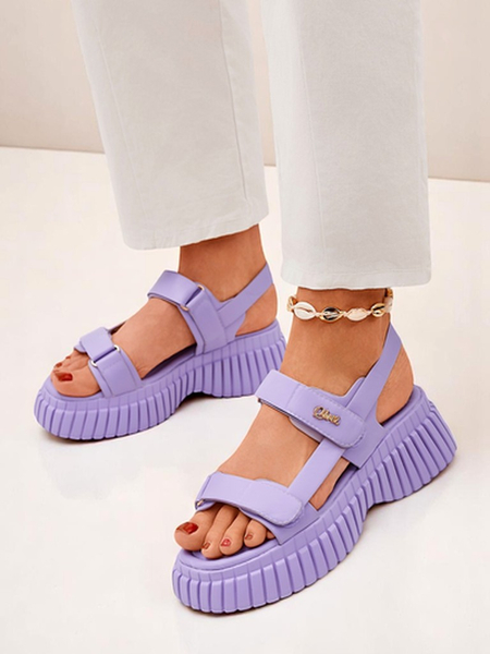 Royalfashion Damensandalen auf dickerer Sohle Hortez