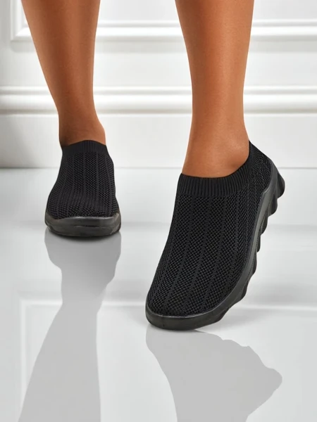 Damen-Sneakers Andromeda Nero – schwarze, leichte Textilschuhe mit flacher Sohle