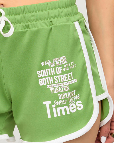 Grüne Damenshorts mit Inschriften - Kleidung