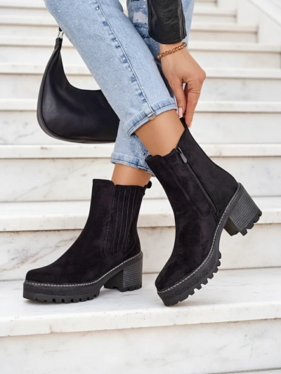 Royalfashion Eco-Suede Damenstiefel auf einem Beitrag von Segiag