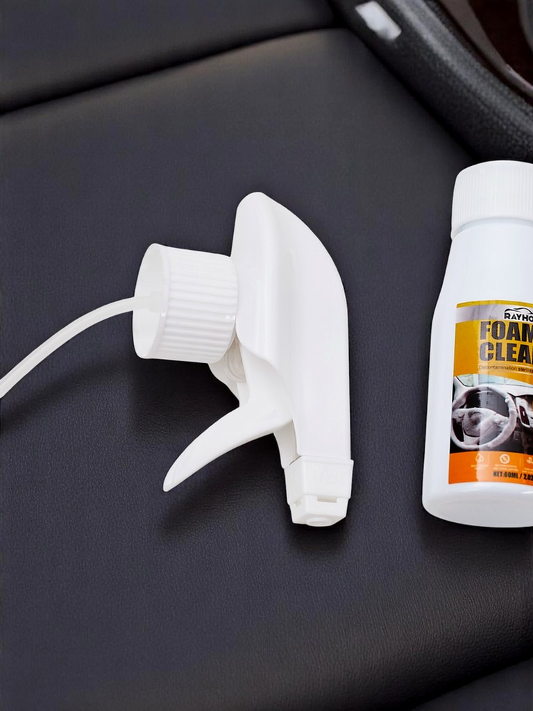 Reinigungszubereitung in Schaumform