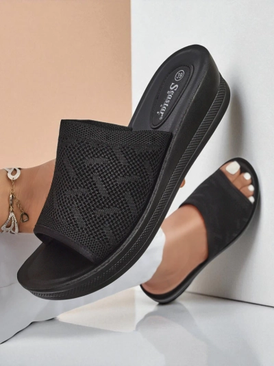 Royalfashion Damen Sandalen mit kleinem Keilabsatz Elara