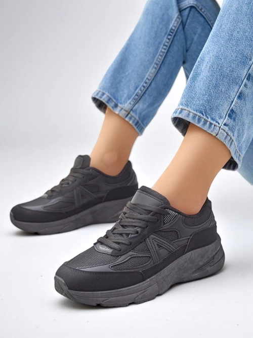 Royalfashion Жіночі спортивні кросівки на товстій підошві Moderax