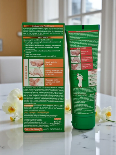 Stark feuchtigkeitsspendende und regenerierende Creme für Füße und trockene Fersen