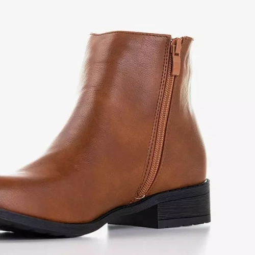 OUTLET Світло-коричневі жіночі чоботи Челсі на плоскому каблуці Timea - Туфлі