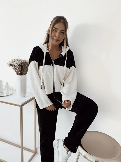 Жіночий спортивний комплект Royalfashion в чорну смужку