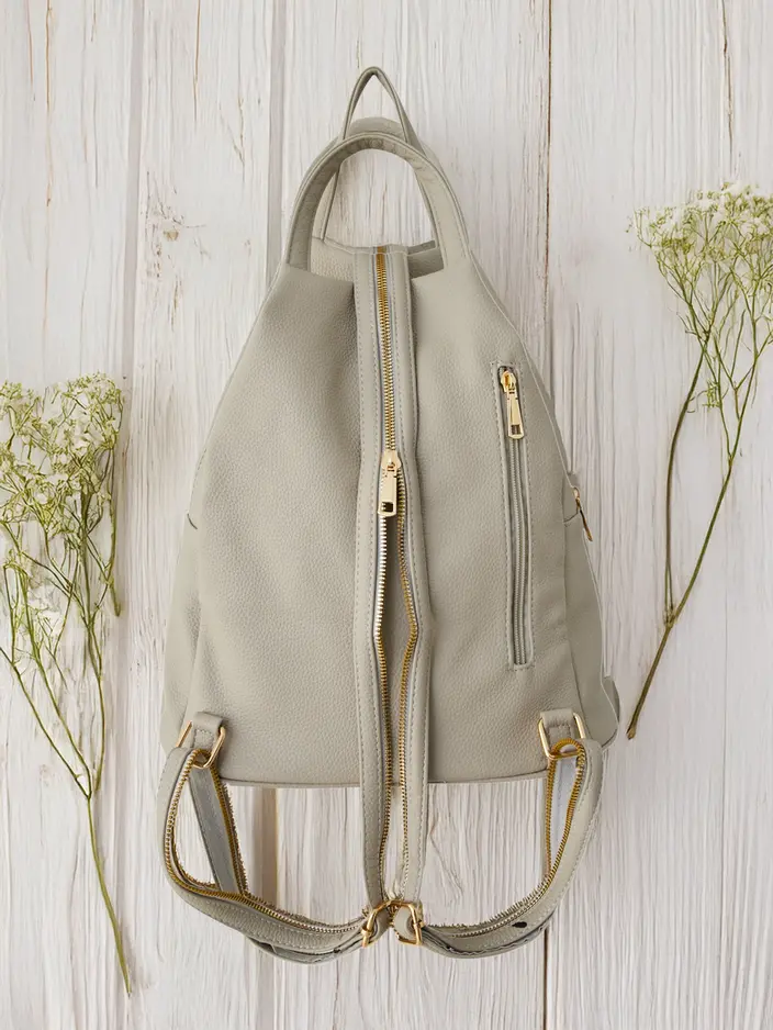 Royalfashion Kleiner Damen-Rucksack aus Eco-Leder im Dreiecksdesign