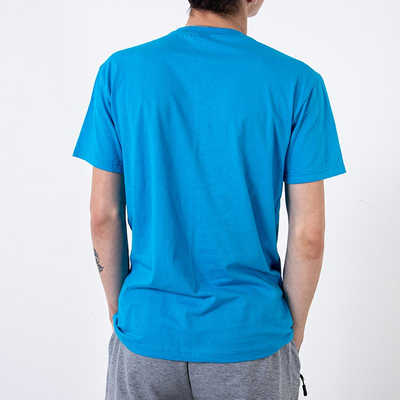 Hellblaues Baumwoll-T-Shirt für Herren, verziert mit einem Aufdruck und der Aufschrift - Kleidung