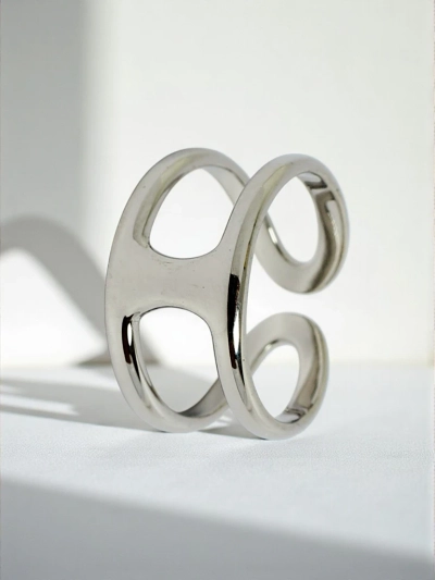 Dolce Vita Armreif-Armband mit dekorativen Charms