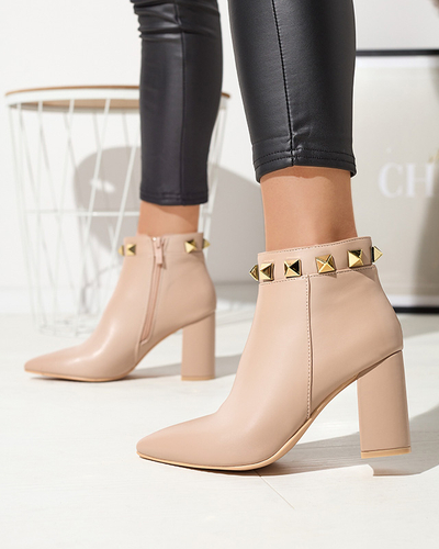 Beige Damenstiefel mit Nieten verziert Sertika - Footwear