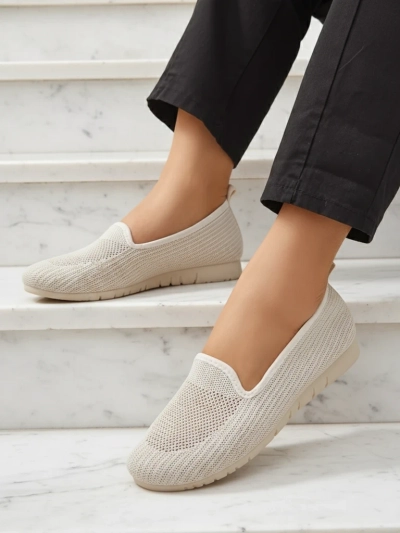 Moda Bella Beige Damen Schuhe mit flachem Absatz
