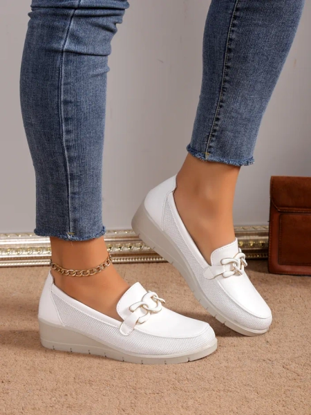 Royalfashion Damen-Mokassins auf einem niedrigen Keil Hofride