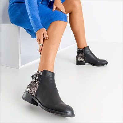 Schwarze Damenstiefel mit flachen Absätzen Fireli - Footwear