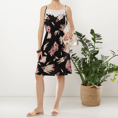 Schwarzes Damen-Kurzkleid in rotem Gemüsedruck - Kleidung