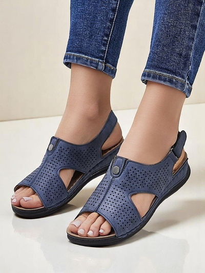 Royalfashion Damensandalen mit Cut-out Leminni