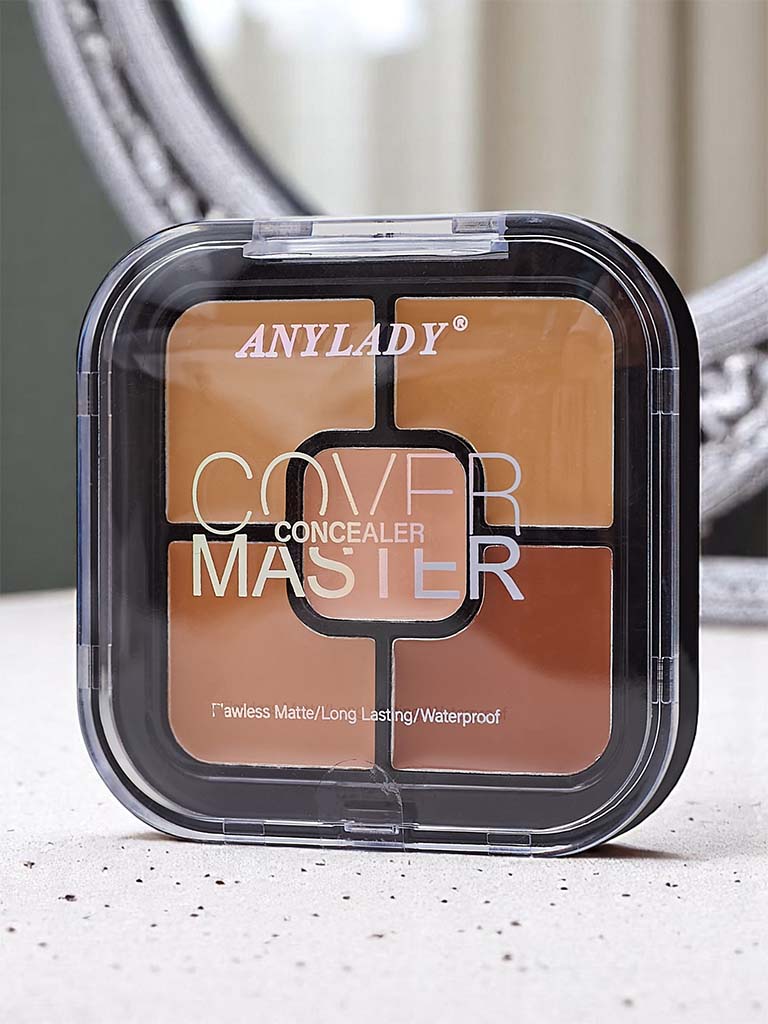 Matte und wasserfeste Contouring-Palette mit 5 Concealern in Nude-Ton 03