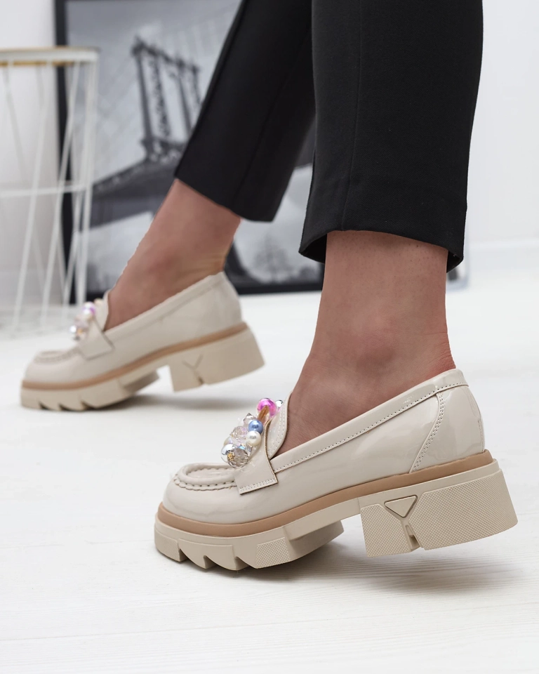 Beige lackierte Mokassins für Damen Geloppa- Footwear