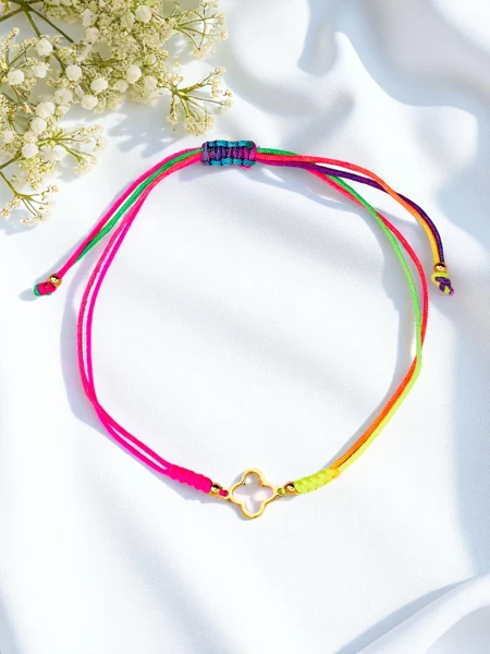 Damenarmband mit Golden Tide Verzierung