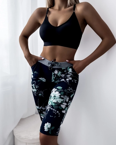 Marineblaue Damen 3/4 Shorts mit grünen Blumen PLUS SIZE - Kleidung