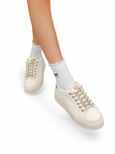 Royalfashion Damen Sport Sneakers mit dekorativen Schnürsenkeln Eone